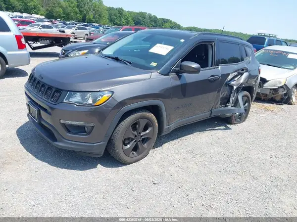 3C4NJCBB1KT844217 2019 JEEP COMPASS - Image 2