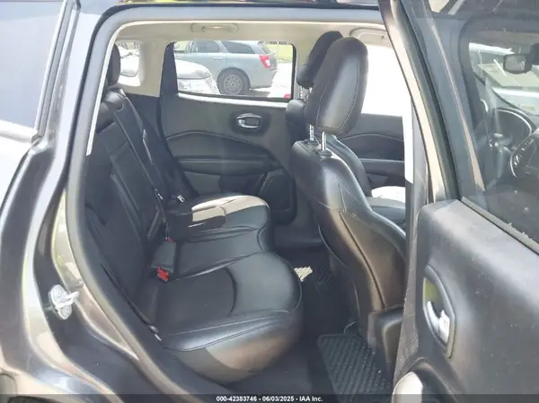 3C4NJCBB1KT844217 2019 JEEP COMPASS - Image 8