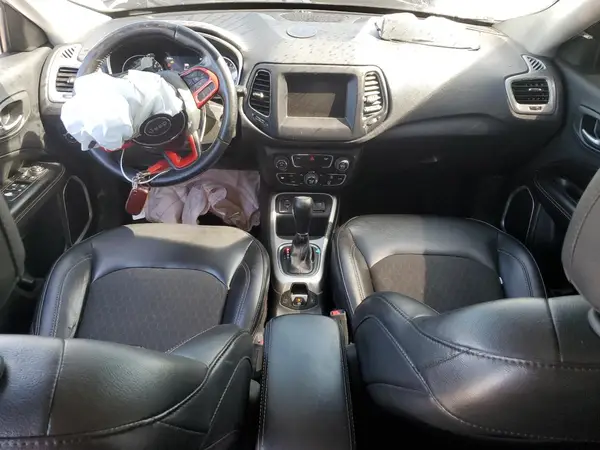 3C4NJCBB1KT851801 2019 JEEP COMPASS - Image 8