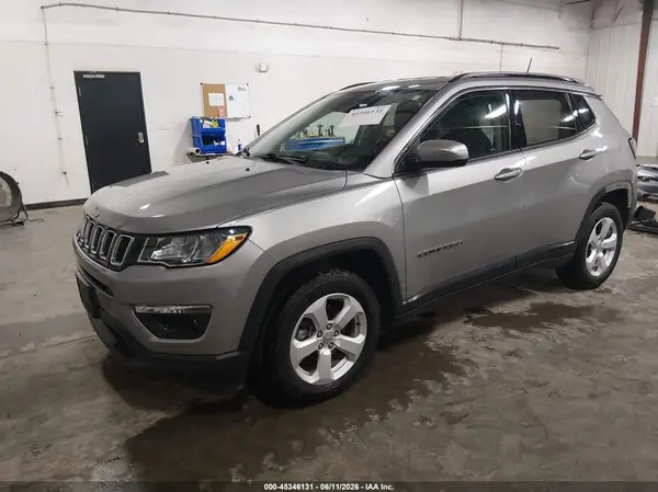 3C4NJCBB1KT851992 2019 JEEP COMPASS - Image 2