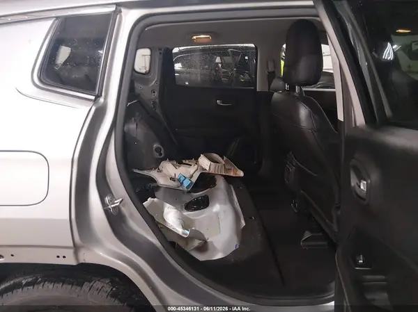 3C4NJCBB1KT851992 2019 JEEP COMPASS - Image 8