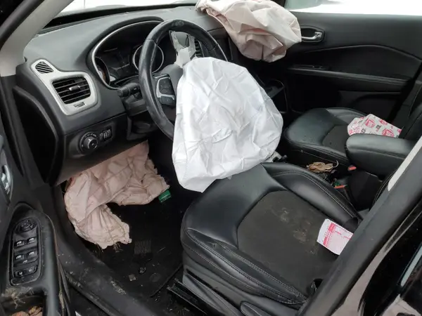 3C4NJCBB1KT855086 2019 JEEP COMPASS - Image 8