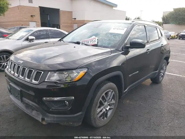 3C4NJCBB1LT169325 2020 JEEP COMPASS - Image 2