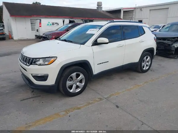 3C4NJCBB1LT176954 2020 JEEP COMPASS - Image 2