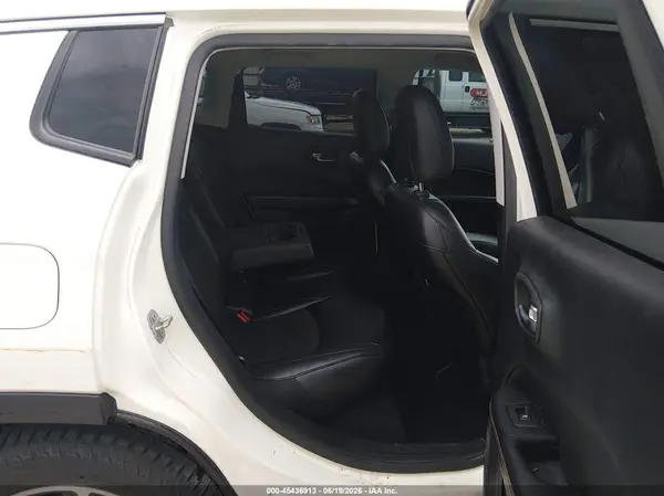 3C4NJCBB1LT231306 2020 JEEP COMPASS - Image 8