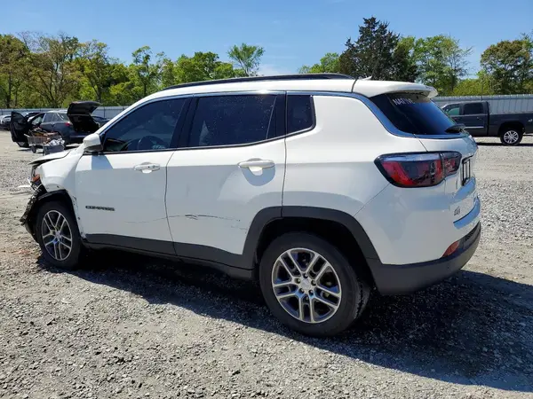 3C4NJCBB1LT242063 2020 JEEP COMPASS - Image 2