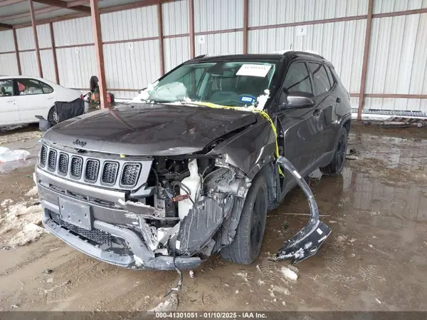 3C4NJCBB1MT505752 2021 JEEP COMPASS - Image 2