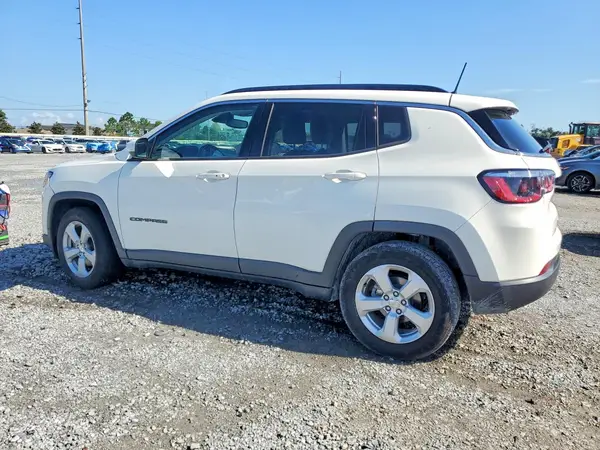 3C4NJCBB1MT526844 2021 JEEP COMPASS - Image 2