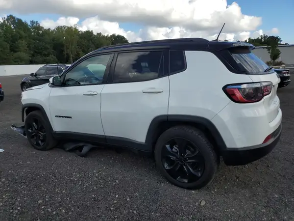 3C4NJCBB1MT587370 2021 JEEP COMPASS - Image 2