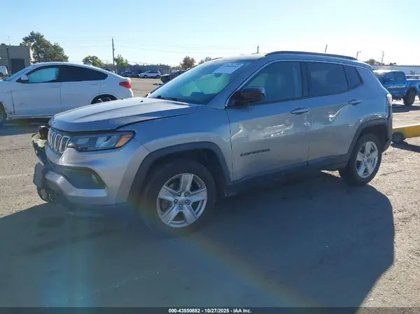 3C4NJCBB1NT103487 2022 JEEP COMPASS - Image 2