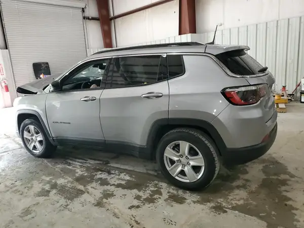 3C4NJCBB1NT112755 2022 JEEP COMPASS - Image 2