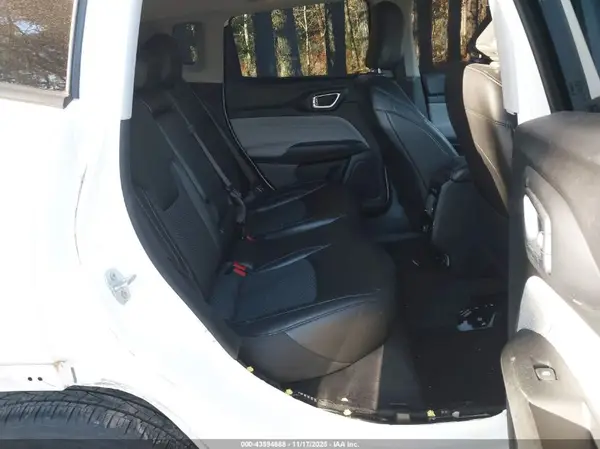3C4NJCBB1NT138501 2022 JEEP COMPASS - Image 8