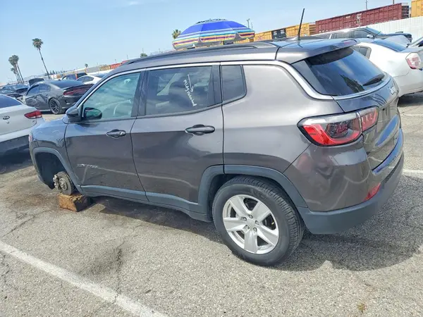 3C4NJCBB1NT139051 2022 JEEP COMPASS - Image 2