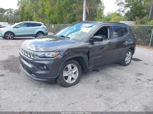 3C4NJCBB1NT150549 2022 JEEP COMPASS - Image 2