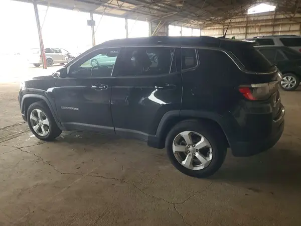 3C4NJCBB1NT187519 2022 JEEP COMPASS - Image 2