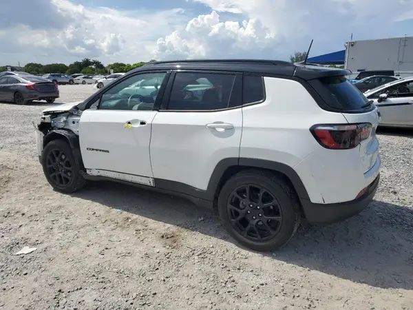 3C4NJCBB1NT210863 2022 JEEP COMPASS - Image 2
