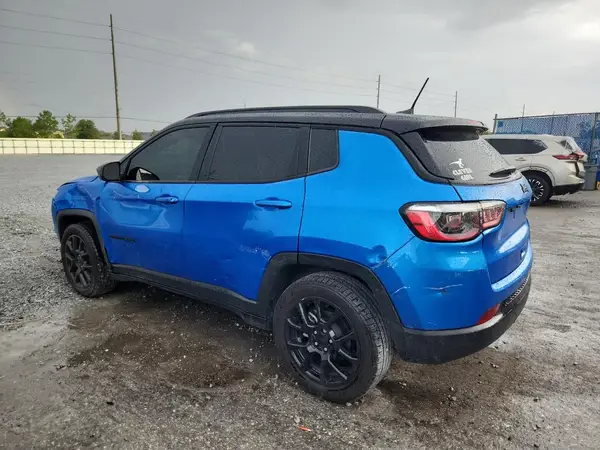 3C4NJCBB1NT213424 2022 JEEP COMPASS - Image 2