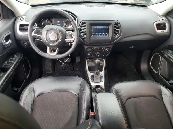 3C4NJCBB2HT643032 2017 JEEP COMPASS - Image 8