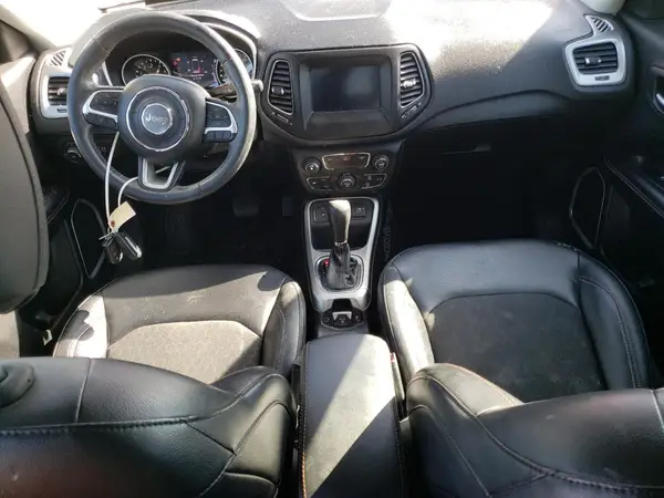 3C4NJCBB2HT643225 2017 JEEP COMPASS - Image 8
