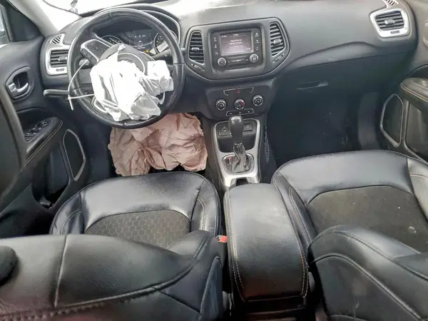 3C4NJCBB2HT647792 2017 JEEP COMPASS - Image 8