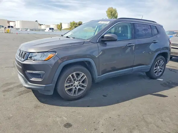 3C4NJCBB2HT658176 2017 JEEP COMPASS - Image 1