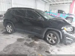 3C4NJCBB2JT124682 2018 JEEP COMPASS