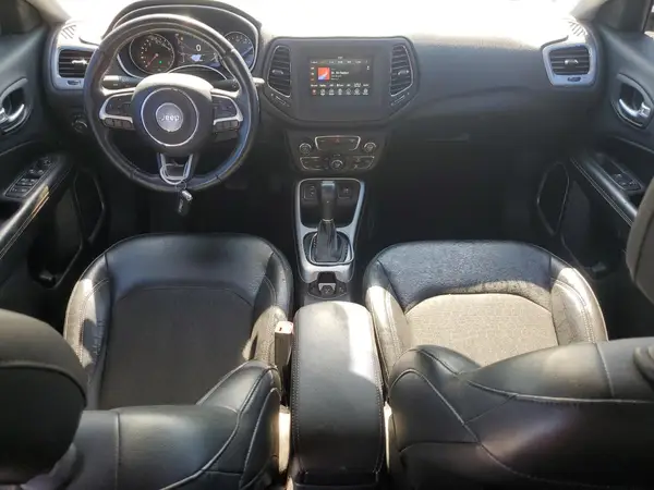 3C4NJCBB2JT182727 2018 JEEP COMPASS - Image 8