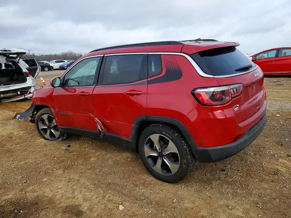 3C4NJCBB2JT186776 2018 JEEP COMPASS - Image 2