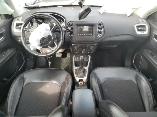 3C4NJCBB2JT193694 2018 JEEP COMPASS - Image 8