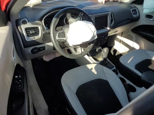 3C4NJCBB2JT212227 2018 JEEP COMPASS - Image 8