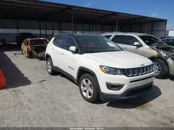 3C4NJCBB2JT256972 2018 JEEP COMPASS