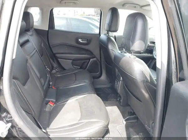 3C4NJCBB2JT300064 2018 JEEP COMPASS - Image 8