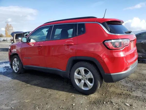 3C4NJCBB2JT301795 2018 JEEP COMPASS - Image 2