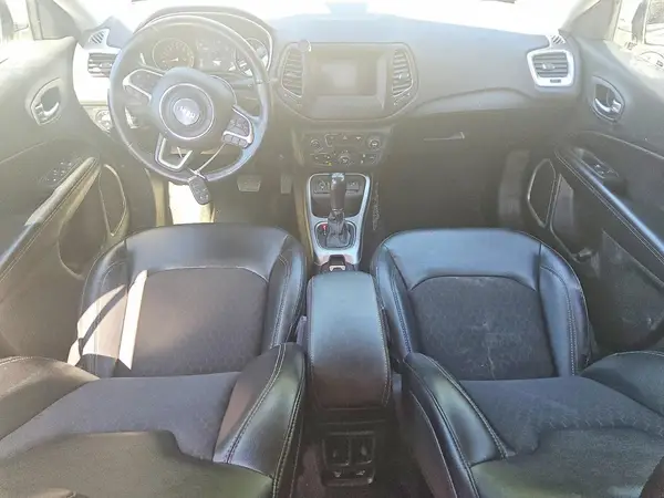 3C4NJCBB2JT301800 2018 JEEP COMPASS - Image 8