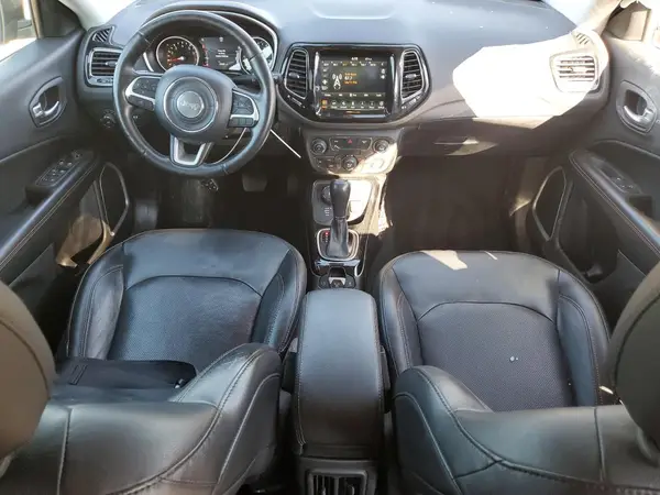 3C4NJCBB2JT304695 2018 JEEP COMPASS - Image 8