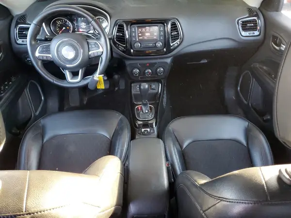 3C4NJCBB2JT304972 2018 JEEP COMPASS - Image 8