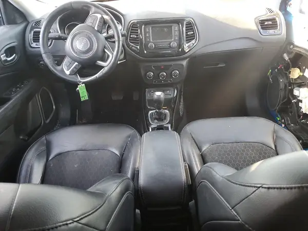 3C4NJCBB2JT318371 2018 JEEP COMPASS - Image 8
