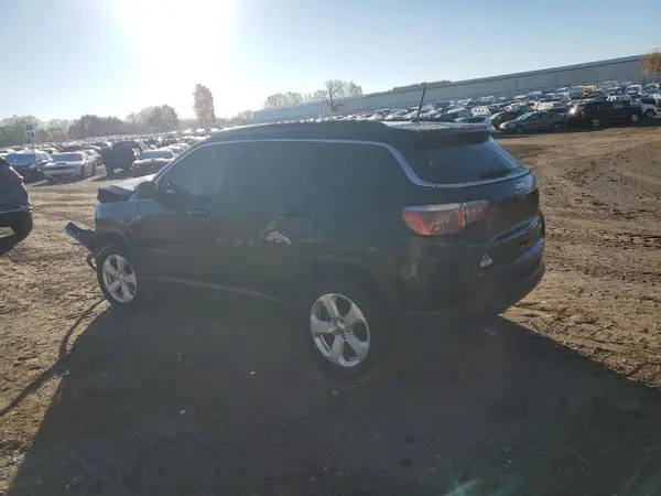 3C4NJCBB2JT318743 2018 JEEP COMPASS - Image 2
