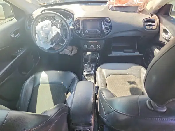 3C4NJCBB2JT407387 2018 JEEP COMPASS - Image 8