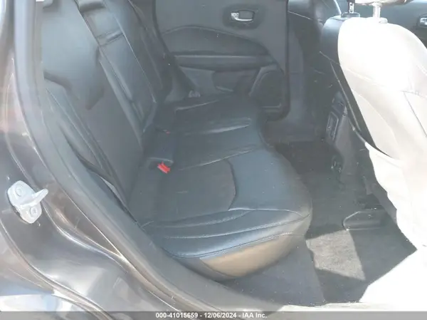 3C4NJCBB2JT407647 2018 JEEP COMPASS - Image 8