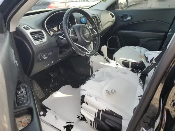 3C4NJCBB2JT411388 2018 JEEP COMPASS - Image 8