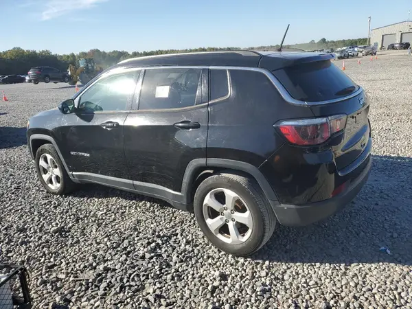 3C4NJCBB2JT466455 2018 JEEP COMPASS - Image 2