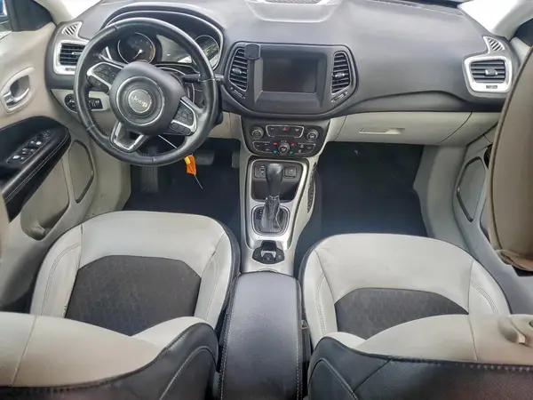 3C4NJCBB2JT471297 2018 JEEP COMPASS - Image 8