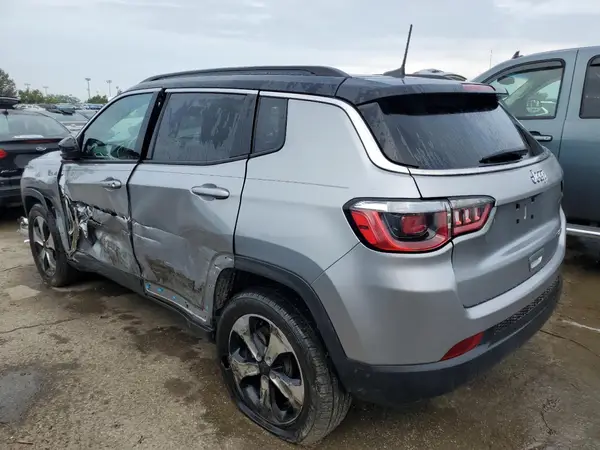 3C4NJCBB2JT489606 2018 JEEP COMPASS - Image 2
