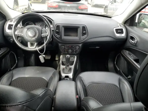 3C4NJCBB2JT489606 2018 JEEP COMPASS - Image 8