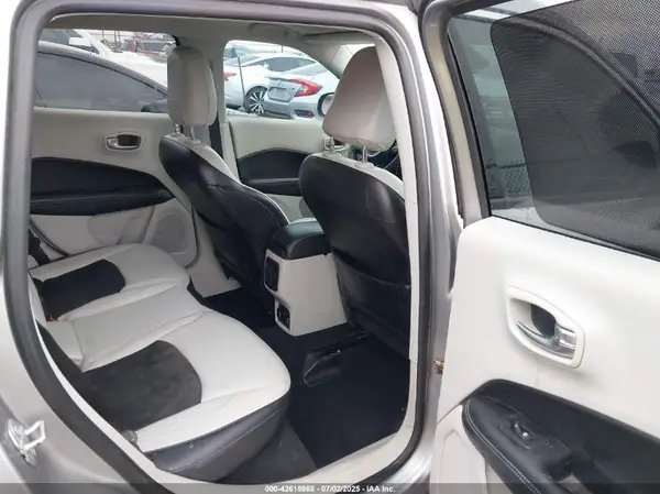 3C4NJCBB2JT494384 2018 JEEP COMPASS - Image 8
