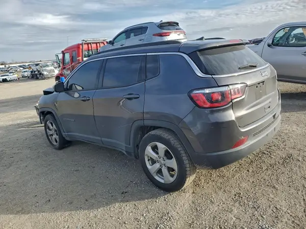 3C4NJCBB2KT615254 2019 JEEP COMPASS - Image 2