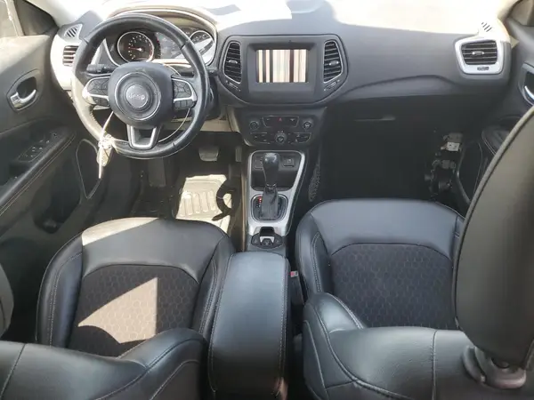 3C4NJCBB2KT615352 2019 JEEP COMPASS - Image 8