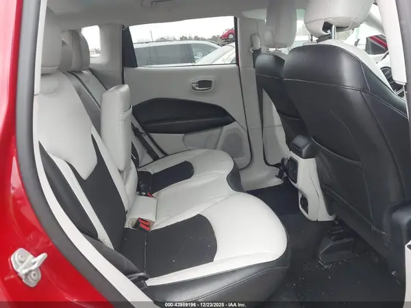 3C4NJCBB2KT658914 2019 JEEP COMPASS - Image 8