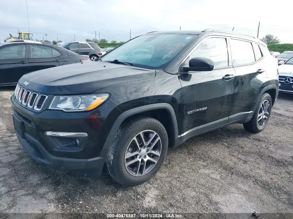 3C4NJCBB2KT676877 2019 JEEP COMPASS - Image 2
